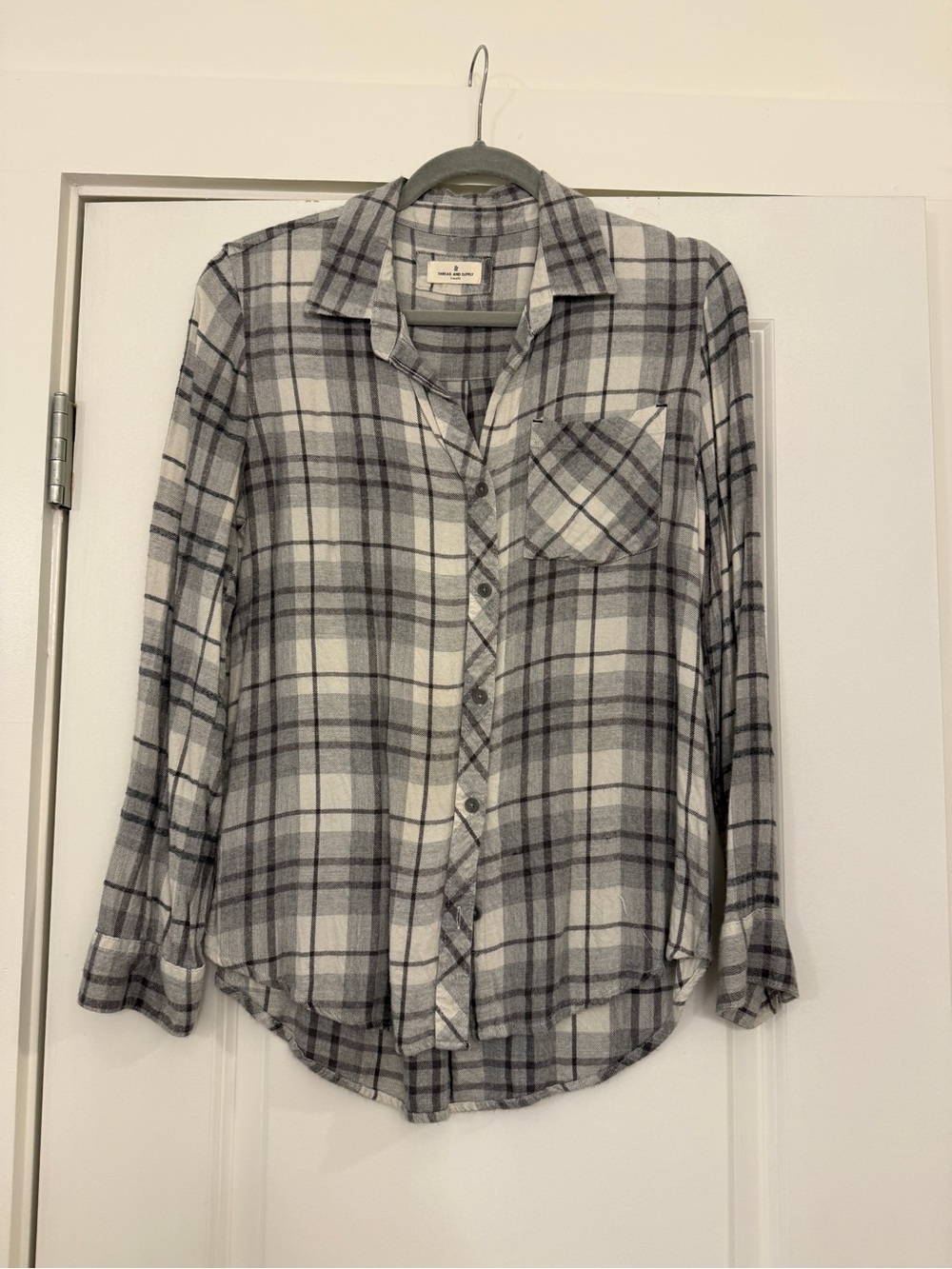 Light Gray & White Plaid Button-Up Shirt
